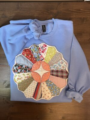 Vintage Quilt Dresden Plate Sweatshirt – Carolina Blue (LRG) - 03