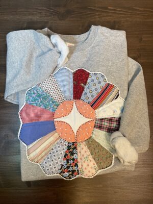 Vintage Quilt Dresden Plate Sweatshirt – Light Gray (XL) - 08